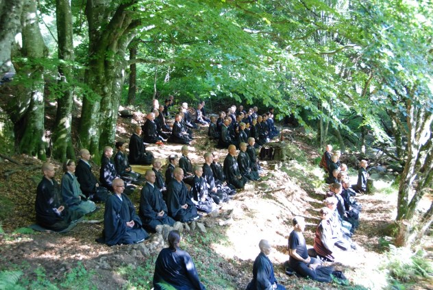 TEMPLO ZEN DE CAROUX -YUJO NIUSANJI